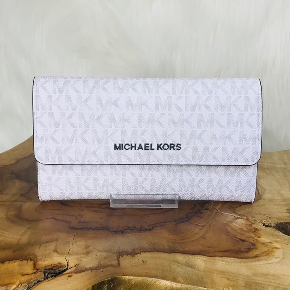 Michael Kors Handbags - Michael Kors Jet Set Large Trifold Wallet